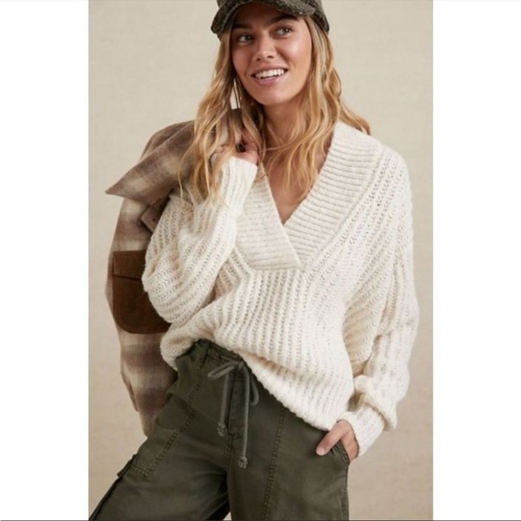 Anthropologie Sweaters - Pilcro Anthropologie Joyce Ivory V-Neck Sweater Cotton Wool Relaxed